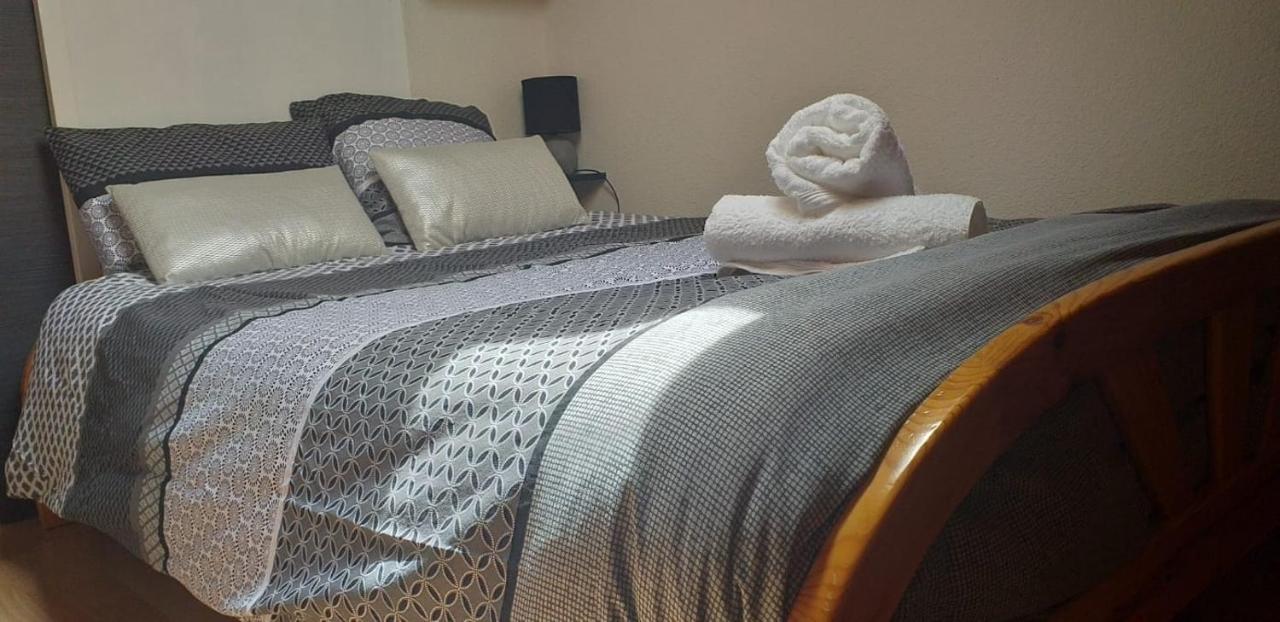 Appartement T2 A Bernex Avec Wifi, Vue Sur Montagne Luaran gambar